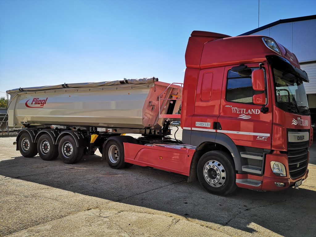 DAF CF 460 FT nyergesvontató billenőspótkocsi