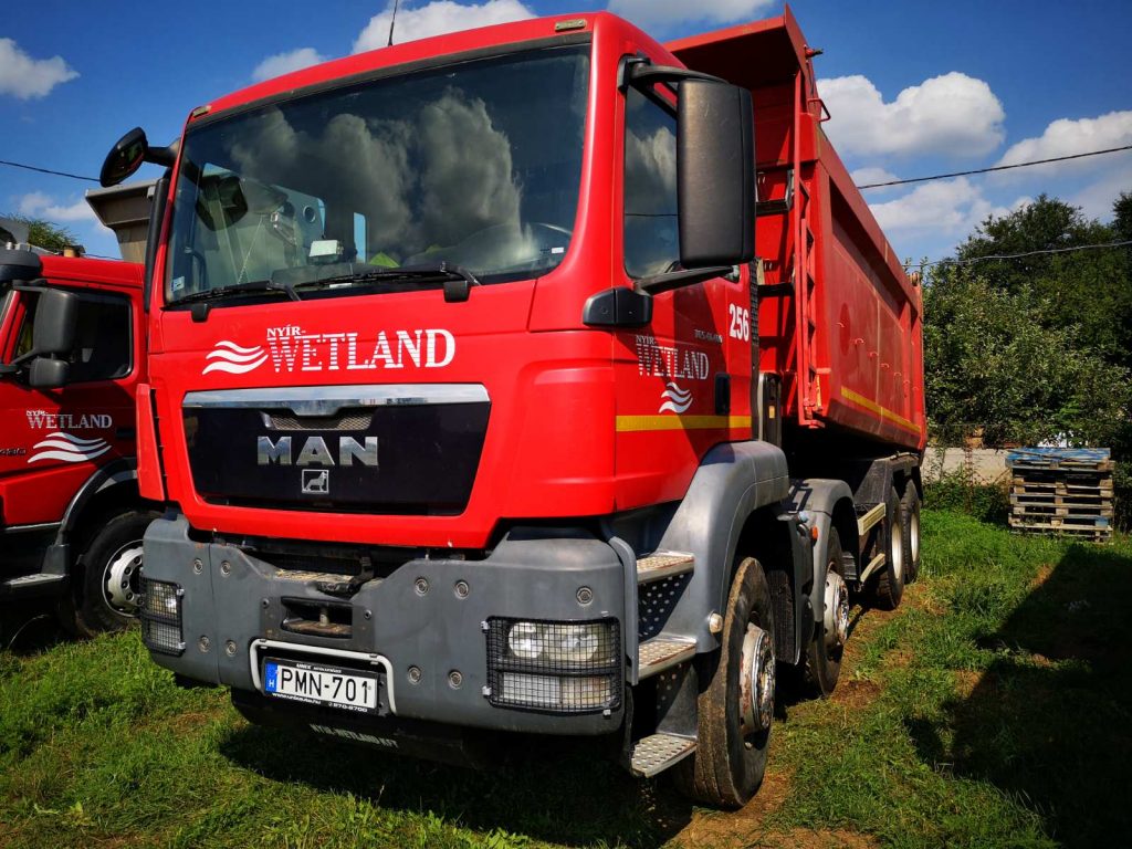 MAN 8x4 billencs
