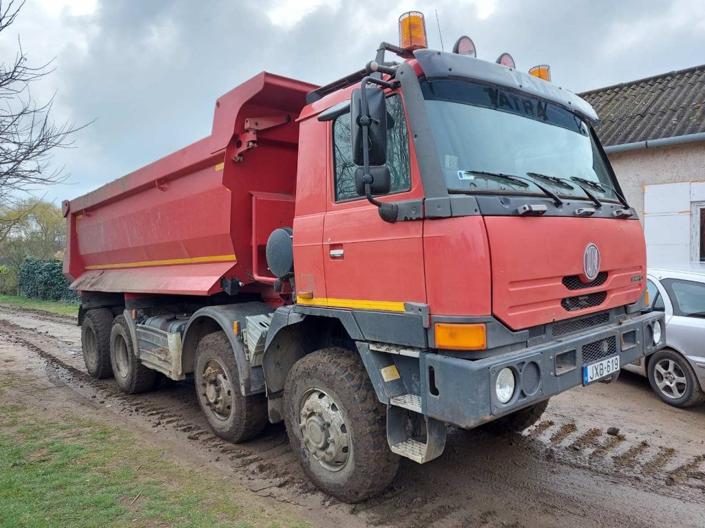 Tatra 8x8 billencs