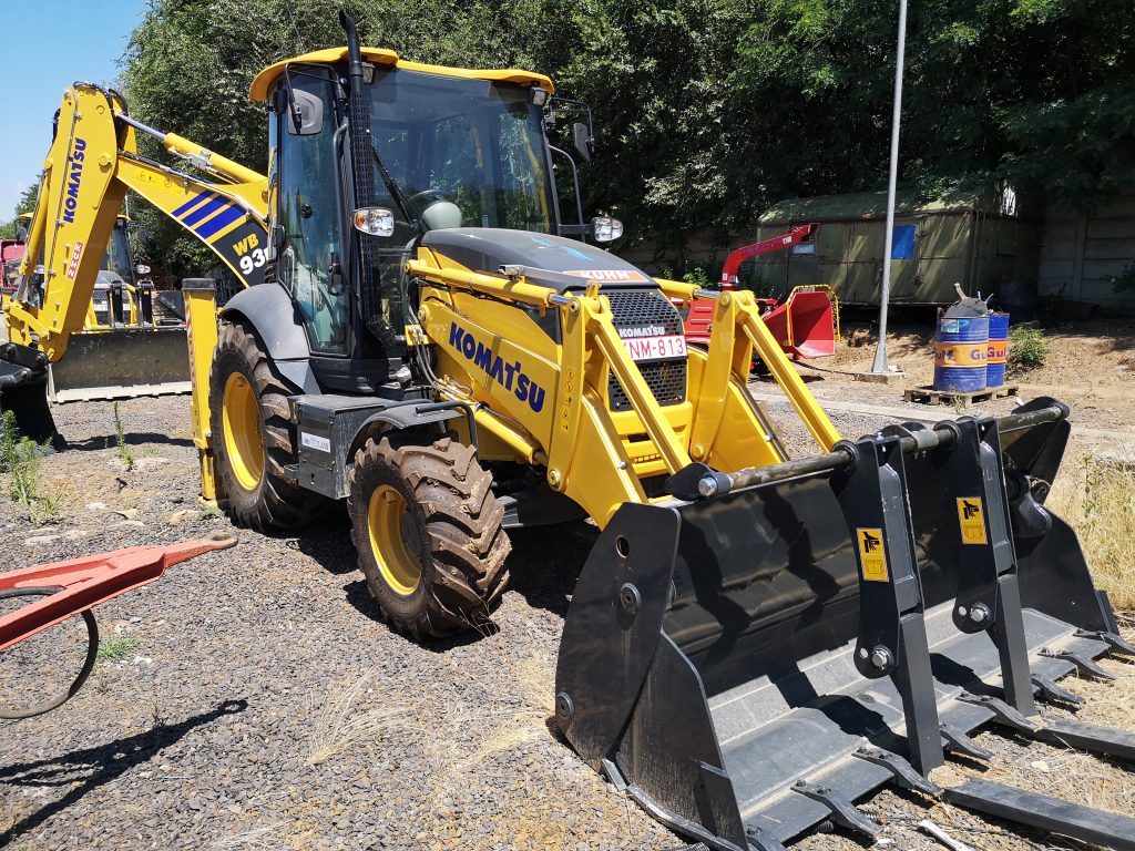 Komatsu WB 93r